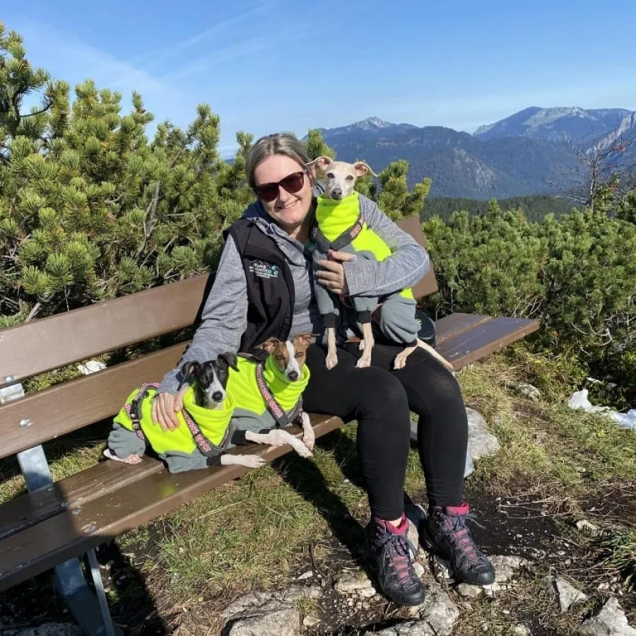 pam-mit-hunden-e81c6a55